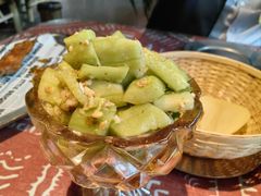 凉拌拍拍黄瓜-火塘云南烧烤大排档