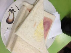 火腿三明治-胜利茶餐室