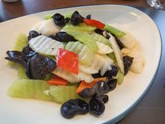 -赶海部落海鲜城(海阳路店)