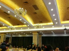 -山明水秀大饭店