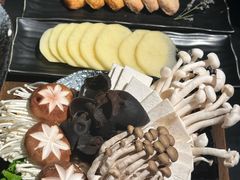 -湊湊火锅·茶憩(新中关购物中心店)