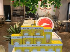 -必胜客(WOW中心城店)