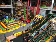 -蒙特利亲子乐园