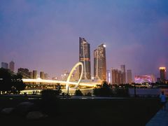 -南京眼步行桥