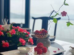 杨梅鳕鱼球-柳莺湖上·湖景餐厅·江南菜(西湖店)