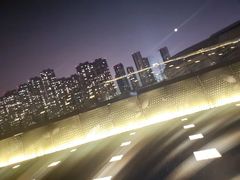 -南京眼步行桥