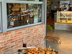 -三勾JJJ Burger&Coffee(梅溪湖店)