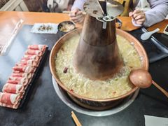 -果松木炭酸菜铜火锅·外婆参鸡汤