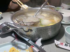 -宴全牛粤来越牛潮汕鲜牛肉火锅(海州万达广场店)