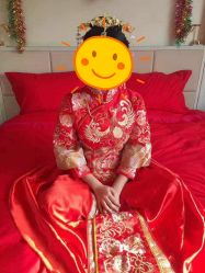 点击看大图 -GRACE KELLY婚纱与礼服(北京店)