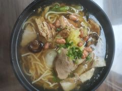 -阿芬卤面(花巷店)