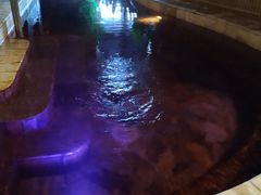 -泉城欧乐堡戏水湾艺术养生温泉