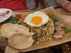印尼式炒飯-Naughty Nuri’s Phuket