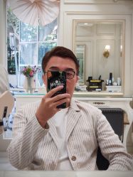 -e hair salon