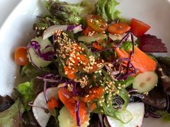 -Chom Cafe and Restaurant