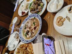 -泉畔人家·老济南经典鲁菜(大明湖店)