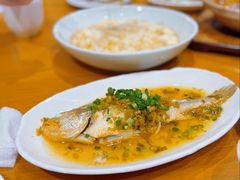 雪菜蒸小黄鱼-乐忻皇朝(上海中心大厦店)