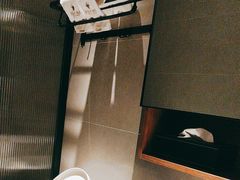 -快乐大桶水养生足浴SPA(前兴路店)