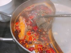 -小天鹅火锅·一线江景洪鼎旗舰店(洪崖洞店)