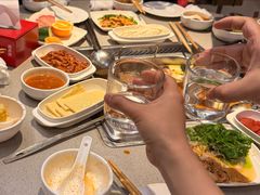 -海底捞火锅(新松江路生日主题店)