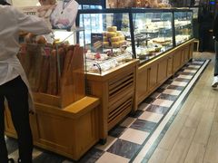 面包甜点陈列柜-味多美(民星路店)
