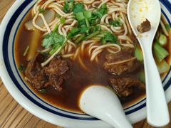 -醉牛腩·面小馆