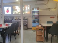 -毛辣果·贵州红酸汤牛肉火锅(西单店)