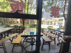 靠窗位-一点一线重庆小面(重庆创意公园店)