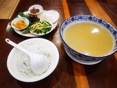 -桥香园云南过桥米线(金马碧鸡店)