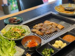 -臻牛烤肉