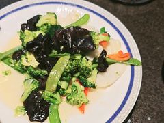 -靠山屯东北农家菜(八龙桥雅苑店)