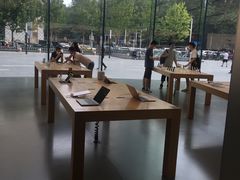 -Apple零售店(新街口店)