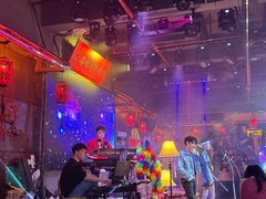 -喜鹊音乐酒馆(西街店)