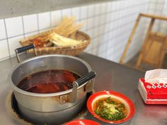 -咏勝锑锅麻辣烫(净居寺路总店)