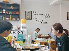 大堂-老表牌·蛙蛙鸡冷锅鱼(成都东站店)