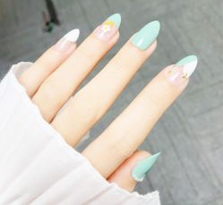 -悦指间美甲美睫