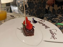 -AZUR聚(香格里拉饭店)