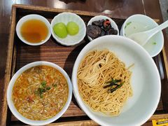 -蟹上黄·蟹黄面·江南糖水(人民广场店)