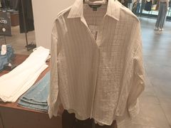 -URBAN REVIVO(上海中庚漫游城店)