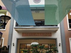 -王府井奥莱临潼小镇(临潼店)
