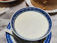 -香港百合居(LCM置汇旭辉广场店)
