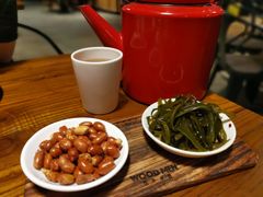 -几个木匠匠人厨房
