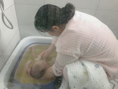 -爱贝尔高端月嫂(母婴护理)