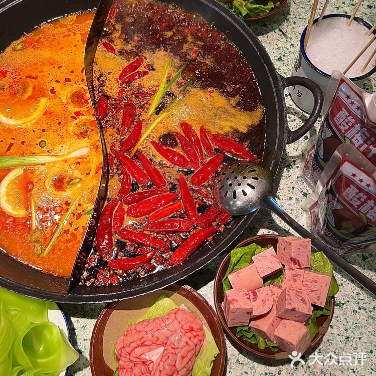 地道老火锅&重庆排队王
