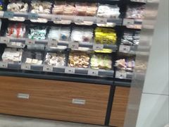 -来伊份(香积寺路店)