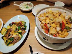 -吕氏疙瘩汤·海鲜新鲁菜(海州利群店)