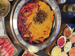 -洞亭火锅(防空洞总店)