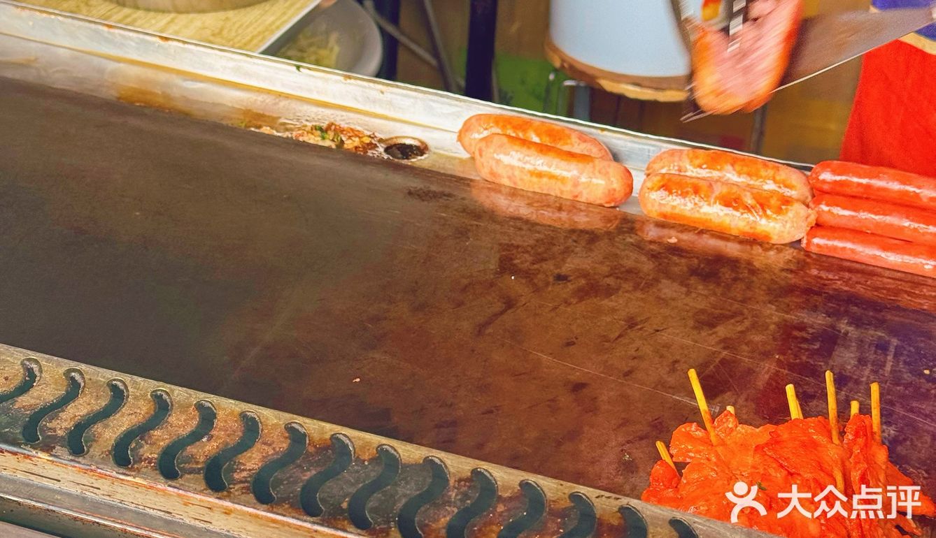 早餐吃什么?煎饼果子来一套?