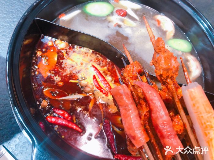 五味缘小郡肝串串香(中国铁建广场店)图片