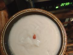 -老牌坊云南鱼豆花火锅(哈西万达店)